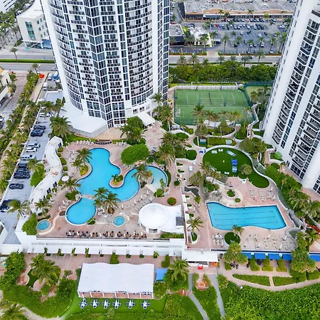 Lujoso Apartamento En Playa De Sunny Isles Beach Exterior photo