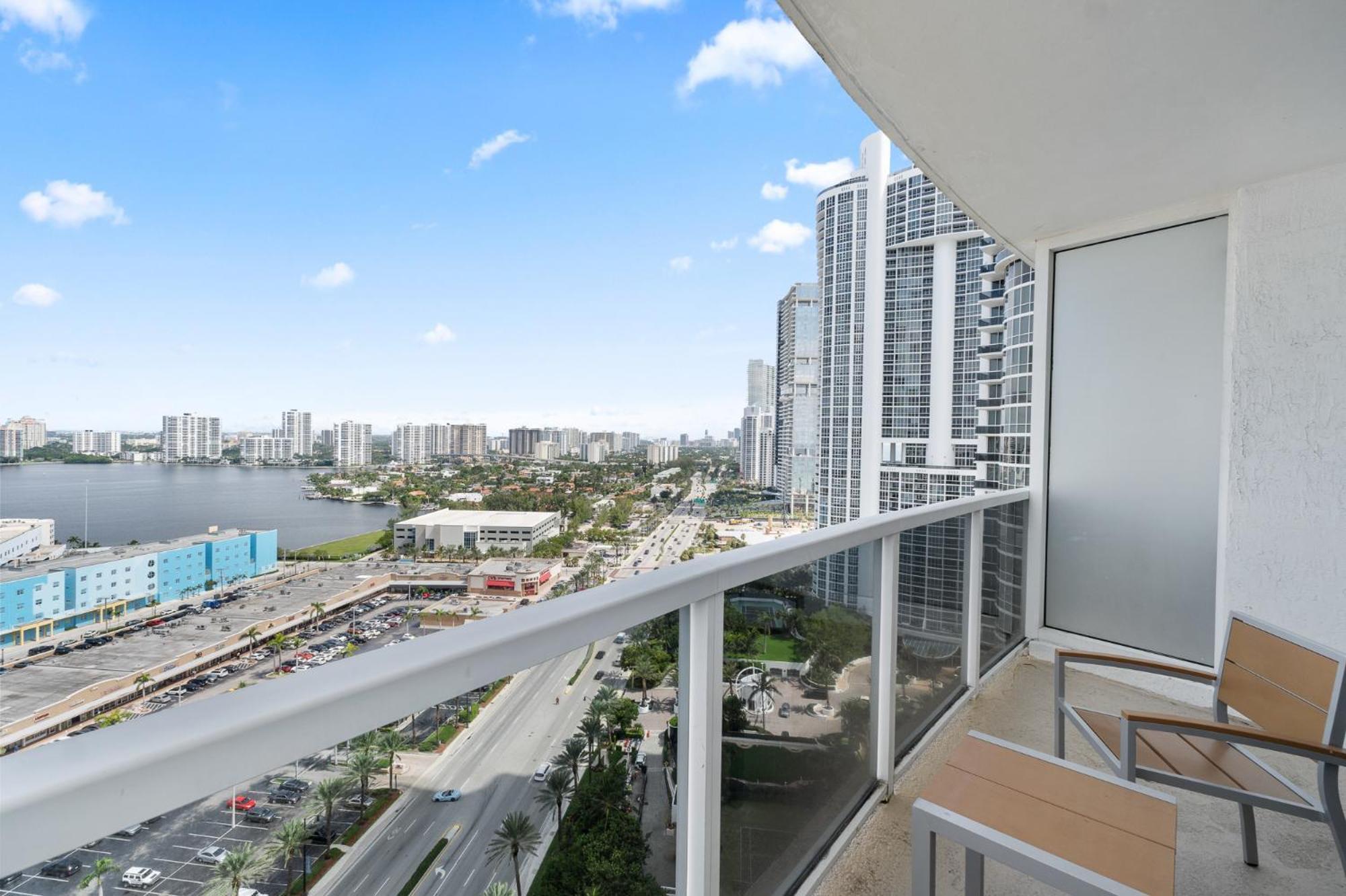 Appartement Lujoso En Playa De Sunny Isles *