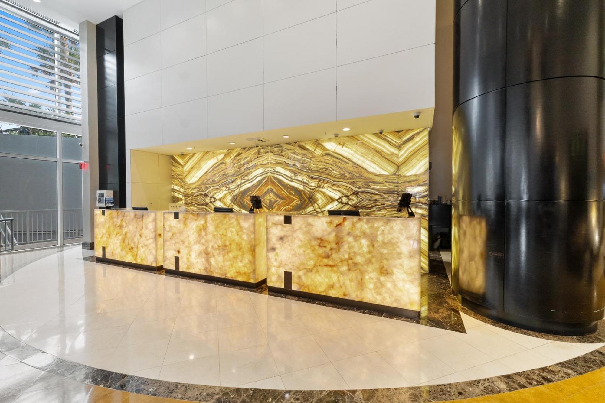 Appartement Lujoso En Playa De Sunny Isles *